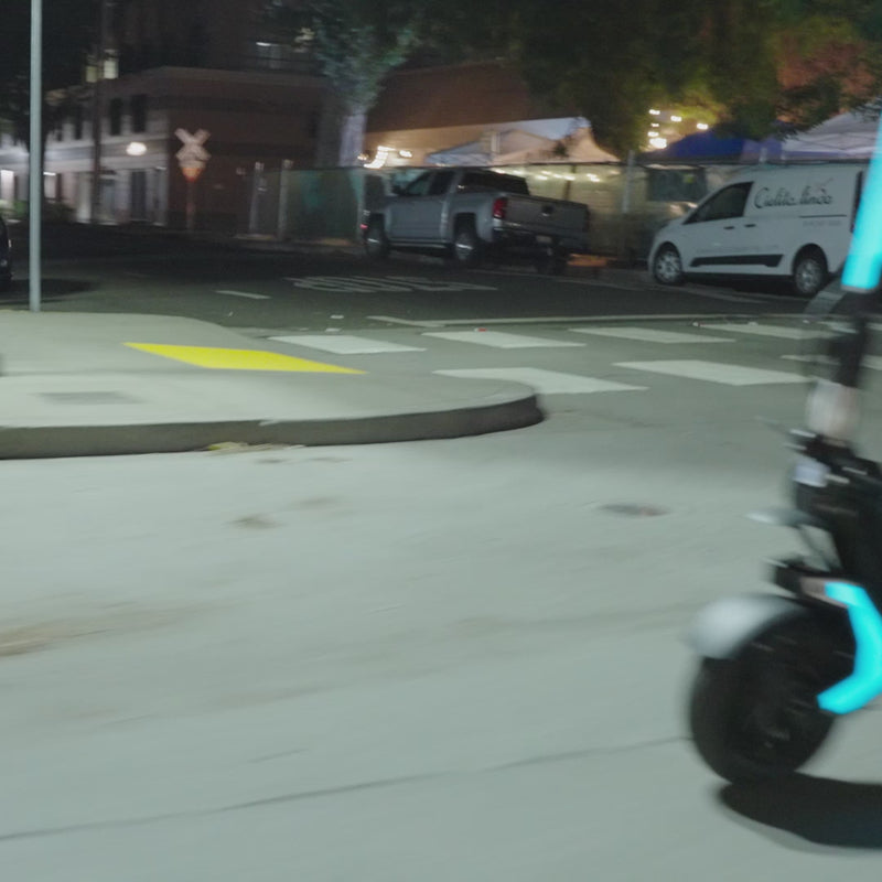 Load and play video in Gallery viewer, RX7 Electric Scooter