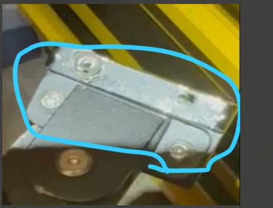 RS5 Kickstand attachement to base - RoadRunner Scooters